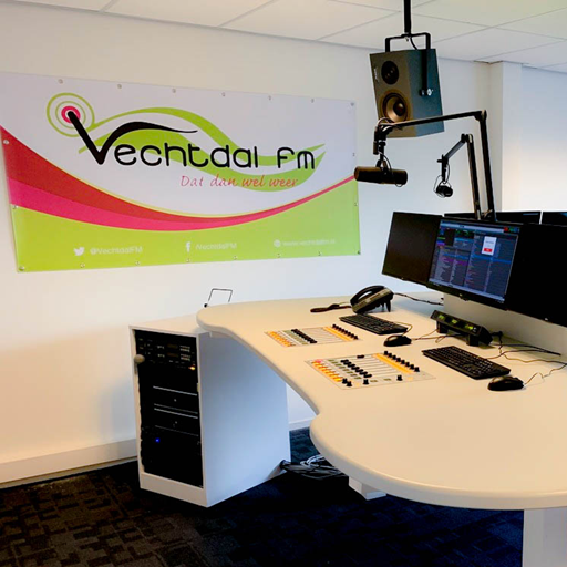 Vechtdal FM: from analog to digital Vechtdal FM: from analog to digital